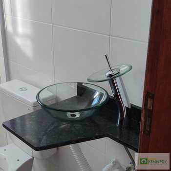 Casa de Condomínio em Praia Grande, bairro Samambaia