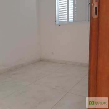Casa de Condomínio em Praia Grande, bairro Esmeralda