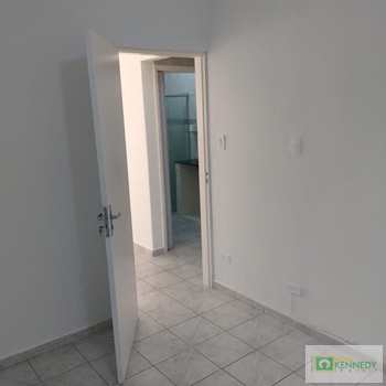 Kitnet em Praia Grande, bairro Boqueirão