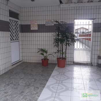 Kitnet em Praia Grande, bairro Ocian
