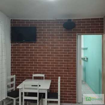 Apartamento em Praia Grande, bairro Boqueirão