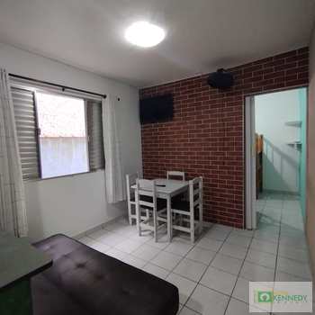 Apartamento em Praia Grande, bairro Boqueirão