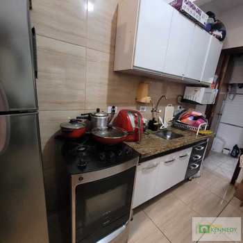 Apartamento em Praia Grande, bairro Ocian