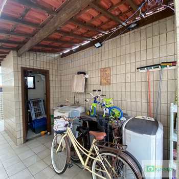 Apartamento em Praia Grande, bairro Guilhermina