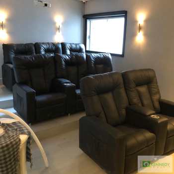 Apartamento em Praia Grande, bairro Guilhermina