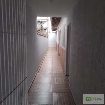 Casa em Praia Grande, bairro Tupi