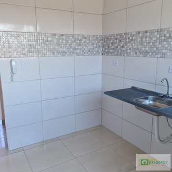 Casa em Praia Grande, bairro Maracanã