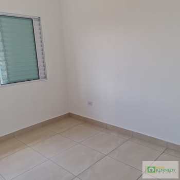 Casa em Praia Grande, bairro Maracanã