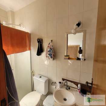Apartamento em Praia Grande, bairro Mirim