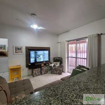 Apartamento em Praia Grande, bairro Ocian