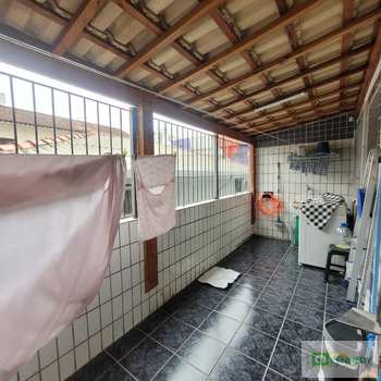 Apartamento em Praia Grande, bairro Ocian