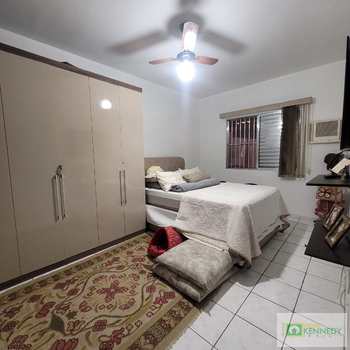 Apartamento em Praia Grande, bairro Ocian