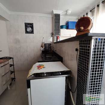 Apartamento em Praia Grande, bairro Aviação