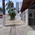 Casa em Praia Grande, bairro Maracanã