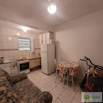 Kitnet em Praia Grande, bairro Real