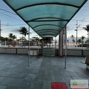 Apartamento em Praia Grande, bairro Canto do Forte