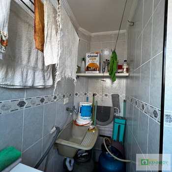 Apartamento em Praia Grande, bairro Tupi