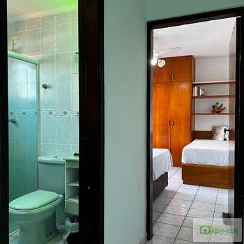 Apartamento em Praia Grande, bairro Tupi