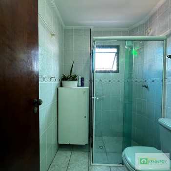 Apartamento em Praia Grande, bairro Tupi