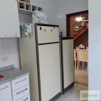 Casa de Condomínio em Mongaguá, bairro Centro