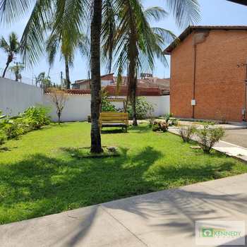 Casa de Condomínio em Mongaguá, bairro Centro
