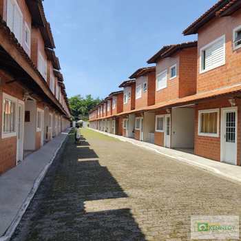 Casa de Condomínio em Mongaguá, bairro Centro