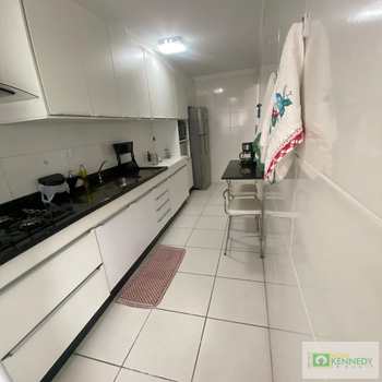 Apartamento em Praia Grande, bairro Canto do Forte