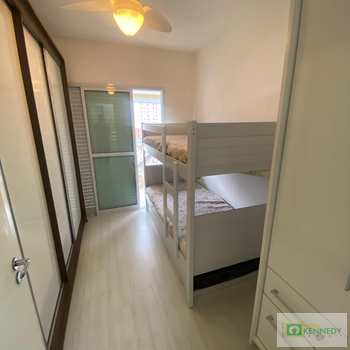Apartamento em Praia Grande, bairro Canto do Forte