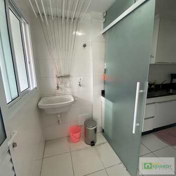 Apartamento em Praia Grande, bairro Canto do Forte