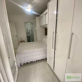 Apartamento em Praia Grande, bairro Canto do Forte