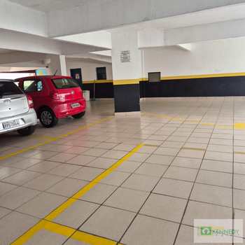 Apartamento em Praia Grande, bairro Aviação