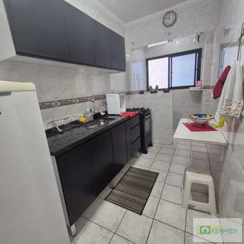 Apartamento em Praia Grande, bairro Aviação