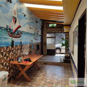 Casa em Praia Grande, bairro Nova Mirim