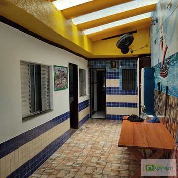 Casa em Praia Grande, bairro Nova Mirim