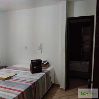 Casa em Praia Grande, bairro Nova Mirim