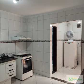 Casa em Praia Grande, bairro Nova Mirim