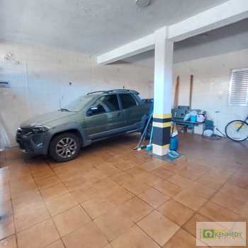 Sobrado em Praia Grande, bairro Ocian