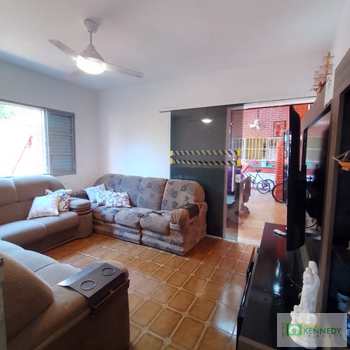 Sobrado em Praia Grande, bairro Ocian