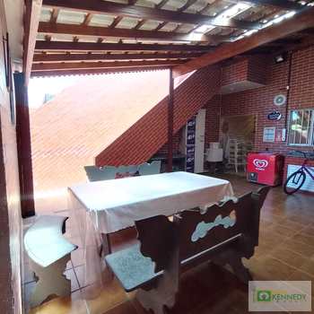 Sobrado em Praia Grande, bairro Ocian