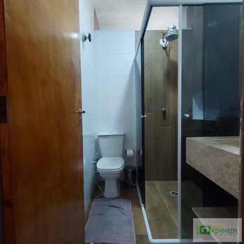Sobrado em Praia Grande, bairro Ocian