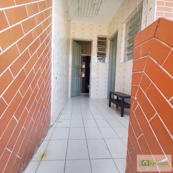 Sobrado em Praia Grande, bairro Ocian