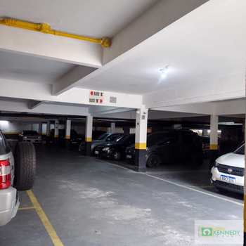 Apartamento em Praia Grande, bairro Mirim