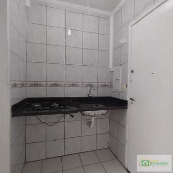 Kitnet em Praia Grande, bairro Ocian