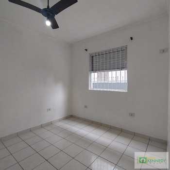 Kitnet em Praia Grande, bairro Ocian