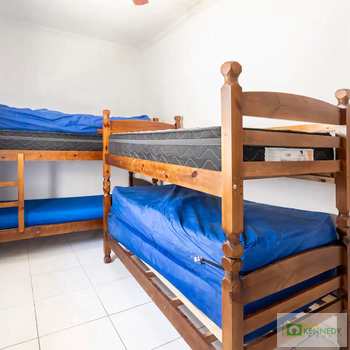 Casa em Praia Grande, bairro Ocian