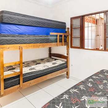 Casa em Praia Grande, bairro Ocian