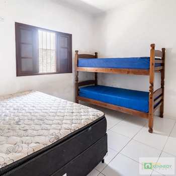 Casa em Praia Grande, bairro Ocian
