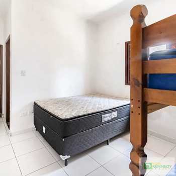 Casa em Praia Grande, bairro Ocian