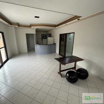 Apartamento em Praia Grande, bairro Maracanã