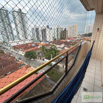 Apartamento em Praia Grande, bairro Maracanã